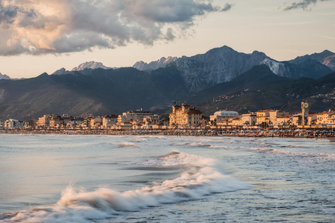 Il Sole Antico Bed and Breakfast Viareggio Exteriör bild